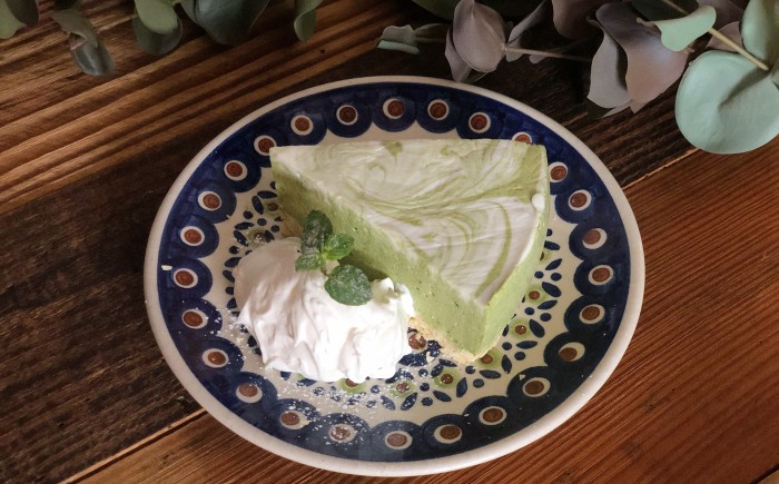 抹茶レアチーズケーキ
