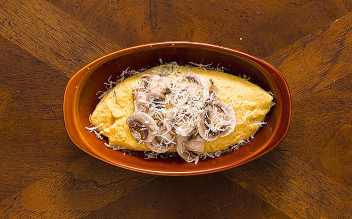 トリュフ香る<wbr>４種のきのこオムレツ