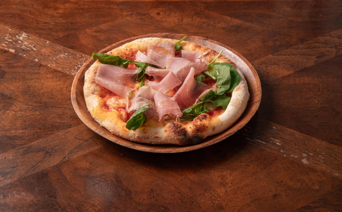 生ハムと<wbr>ルッコラのピザ