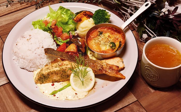 TOMOYASU<wbr>ランチプレート<br>(ライス付き)