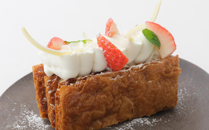 苺のミルフィーユ(14:00~ご提供)