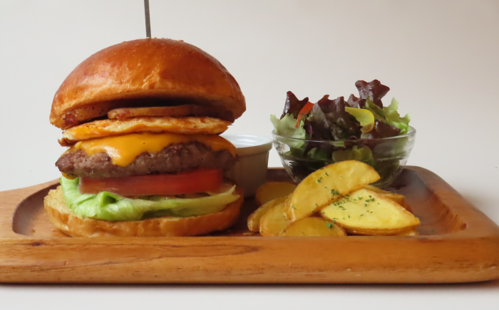 ベーコンエッグチーズ<wbr>バーガー