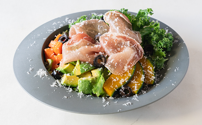 生ハムと<wbr>香草野菜<wbr>ボウル