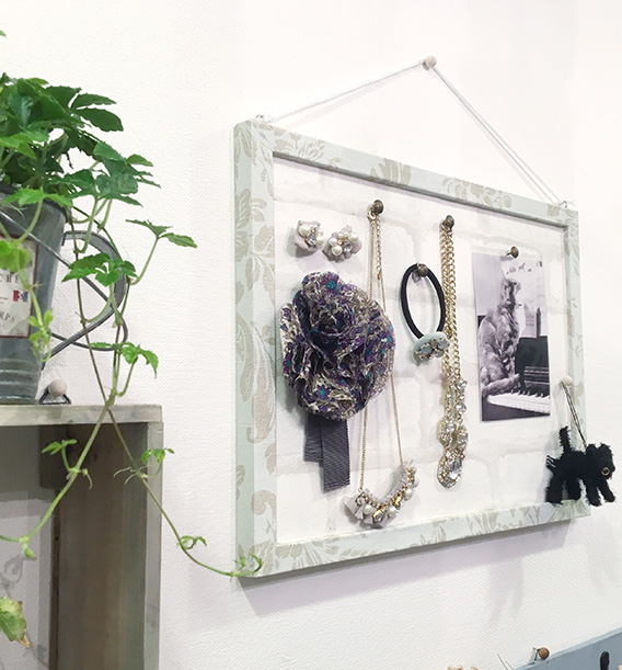 友安製作所カフェ 浅草橋店　ワークショップ 壁紙コルクボード完成品