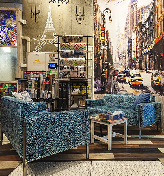 友安製作所カフェ 浅草橋 インテリアショップ 壁紙