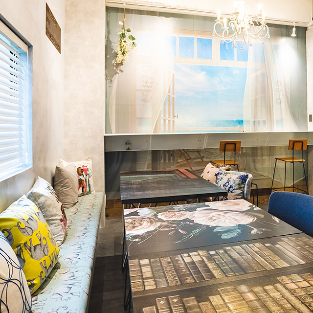 友安製作所 博多店の店内席